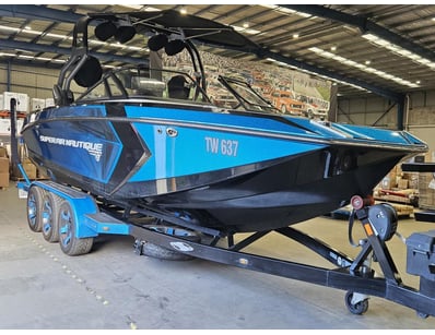 QUALITY BOATS, CARAVANS AND RECREATION EVENT - Lot 33
