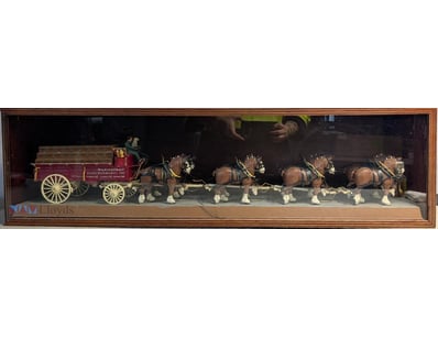 BUDWEISER ANHEUSER-BUSCH CLYDESDALE HORSE-DRAWN WA...