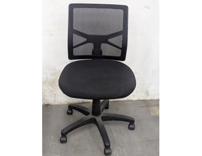 Office chair, netted backing, adjustable height, o...