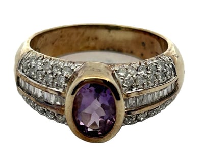 Luxury Pawnbroker Christmas Sale PART 2 (A984) - Lot 520