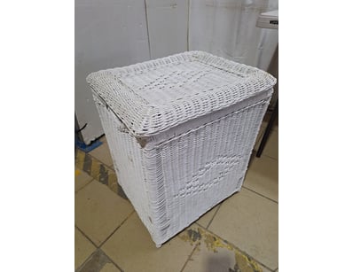 House & Homewares (A91000) - Lot 2305