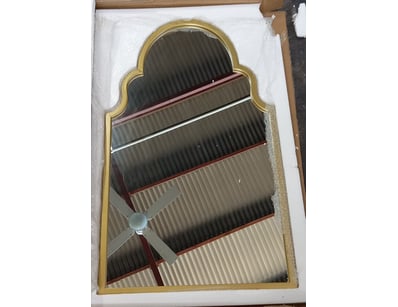 Lost & Unclaimed Freight (SAA980) - Lot 37