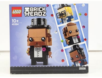**UNRESERVED** LEGO BrickHeadz set 40384 featuring...