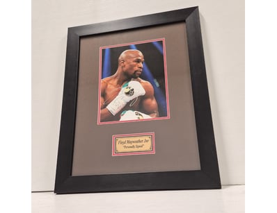 Mancave & Memorabilia (A983) - Lot 604