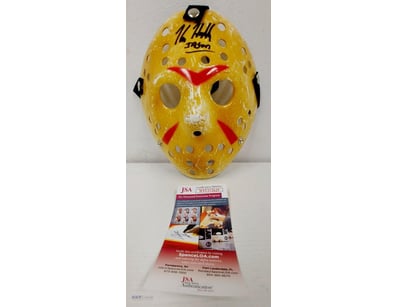 SIGNED JASON HOCKEY MASK FROM FRIDAY THE 13TH

107...
