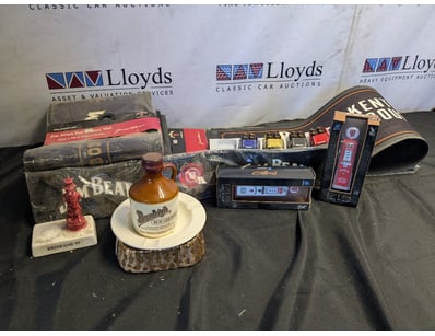 JIM BEAM BOURBON WHISKEY COLLECTIBLE BAR SET WITH ...