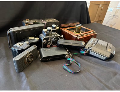 CAMERA COLLECTION - FOLDING CAMERAS, RANGEFINDER, ...