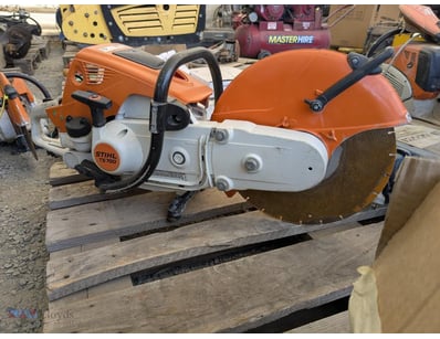 STIHL 14' TS700 Concrete Saw 

Make: STIHL 
Model:...