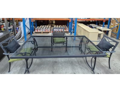 House & Homewares (A1006) - Lot 355