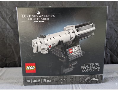 **UNRESERVED** LIFETIME COLLECTION OF LEGO PART... - Lot 155