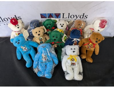 COLLECTION OF COMMEMORATIVE BEANIE BABY BEARS FROM...