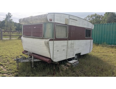Estate Caravan Auction (A1000) - Lot 2