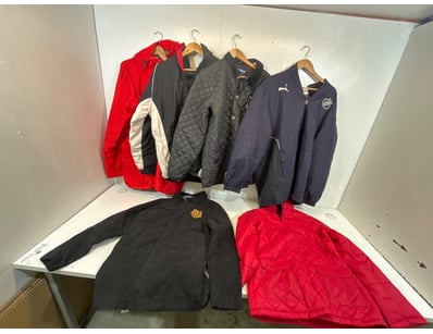 Entire Vintage Clothing Store Liquidation (ON11... - Lot 175