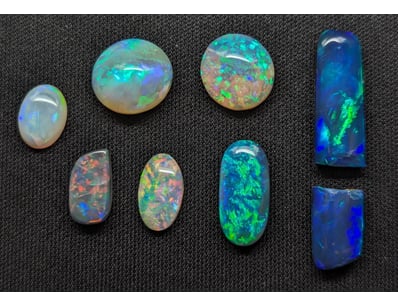 9.73 TCW LIGHTNING RIDGE AND AUSTRALIAN OPALS

F...