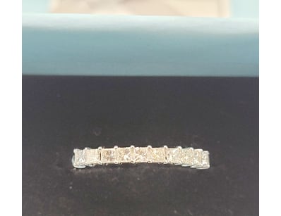 18K WHITE GOLD DIAMOND WEDDING RING

18K Au750 W...