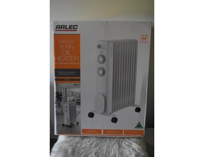Arlec 2400W Oil Heater,11 Fins, adjustable Thermos...