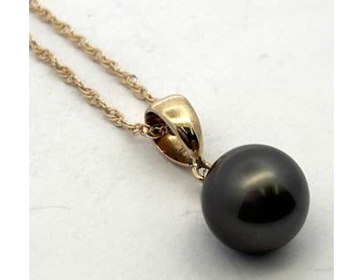 Luxury Pawnbroker Christmas Sale PART 1 (A984) - Lot 517