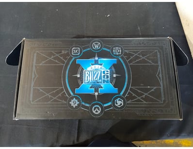 BlizzCon 2016 Collector's Edition box set featurin...