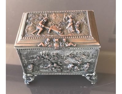 Antique & Vintage Showcase (A979) - Lot 5502