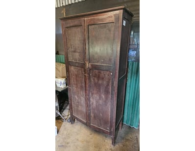 Vintage Wardrobe, Timber, double door

Onsite

L...