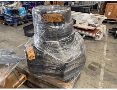 Pallet of tyres 

Note: sold as lot
