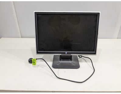 UNRESERVED Warehouse Clearance (NTA988) - Lot 33