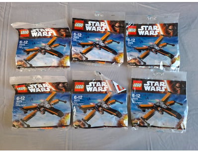 **UNRESERVED** LIFETIME COLLECTION OF LEGO PART... - Lot 381