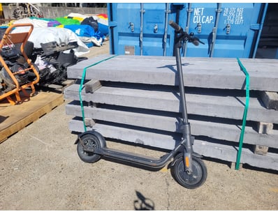 Sport, Leisure & Lifestyle (A1006) - Lot 42