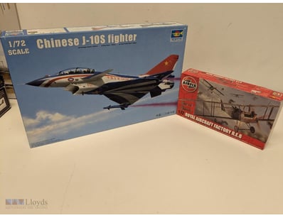 VINTAGE MODEL AIRCRAFT KIT COLLECTION - CHINESE J-...