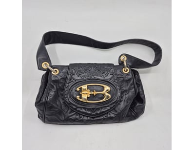 Designer Vault (A985) - Lot 6080