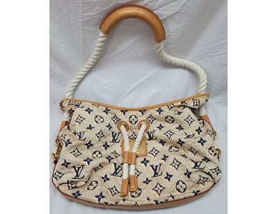 Designer Vault (A1001) - Lot 603