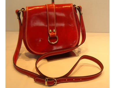 CLASSE REGINA LEATHER HANDBAG 

Made In Italy With...