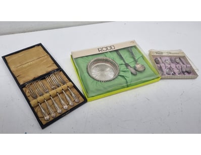 VINTAGE SILVERWARE COLLECTION - RODAL AND SHERIDAN...
