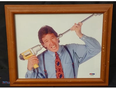 THIS FRAMED PHOTOGRAPH FEATURES TIM ALLEN, BEST KN...