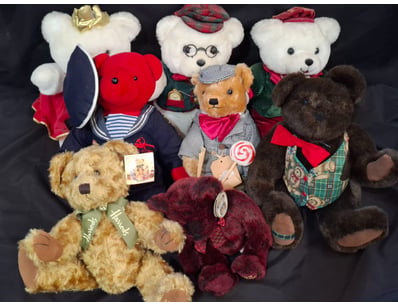 COLLECTION OF TEDDY BEARS, BRANDS INCLUDE HARRODS,...