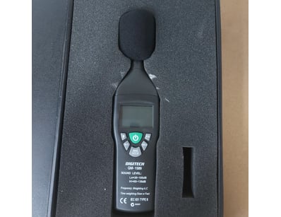 Digitech SOUND level, 
Model QM - 1589.

