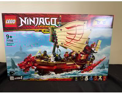 **UNRESERVED** LIFETIME COLLECTION OF LEGO PART... - Lot 742