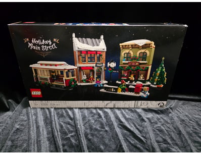 LEGO HOLIDAY MAIN STREET WINTER VILLAGE COLLECTION...