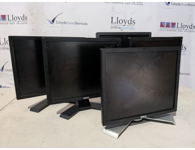 Lot of five Dell LCD monitors comprising of variou...