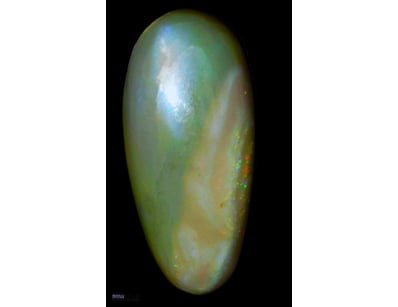 17 CARATS MINTABIE DARK OPAL. 32X13X5        

Con...