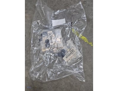 <p><strong>Alternator Terminal Covers - 9 Pairs</s...