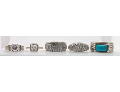 UNRESERVED Airport - Lost Property (A980) - Lot 284