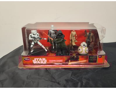 **UNRESERVED** LIFETIME COLLECTION OF LEGO PART... - Lot 739