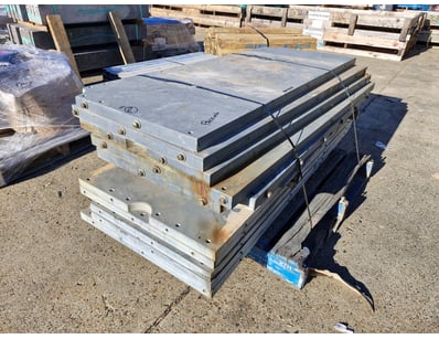 Slate Slabs

5 x 1870mm x 730mm x 50mm
5 x 1870mm ...