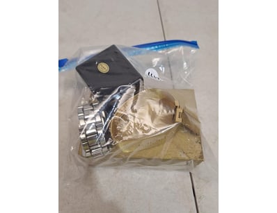 The Curio Collection (A985) - Lot 1023