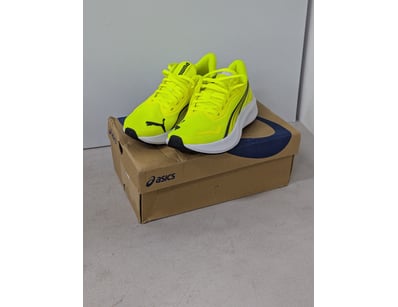 Shoes, Puma, runners, bright yellow, size Eur 35.5...
