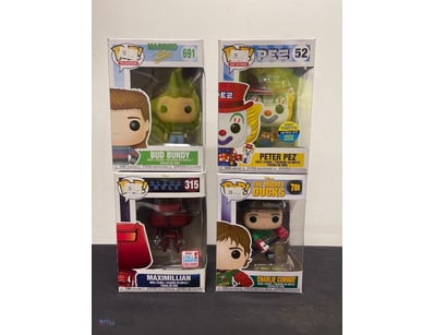 FUNKO POP VINYL FIGURE COLLECTION - MARRIED WITH C...