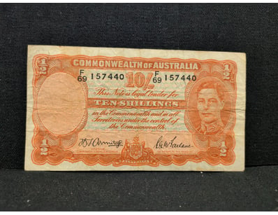 COMMONWEALTH OF AUSTRALIA 10 SHILLINGS BANKNOTE
...