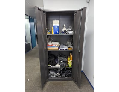 Dyson, Apple & Other Major Brand Reseller Liquid... - Lot 74