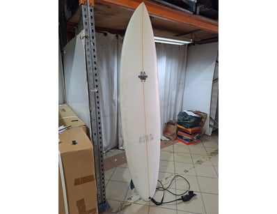 Surfboard 

Dimensions Approx H:5 W:212cm D:53cm
...